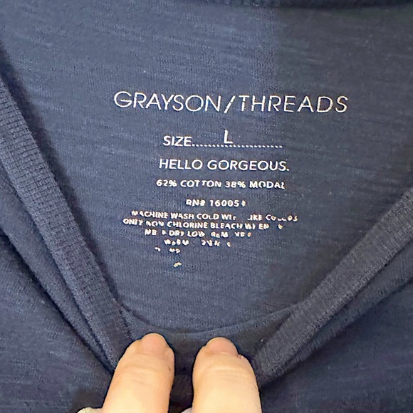 Navy Blue Shortsleeve Graphic Tee - Good Things Are Coming! Like New! Size L - Picture 4 of 7